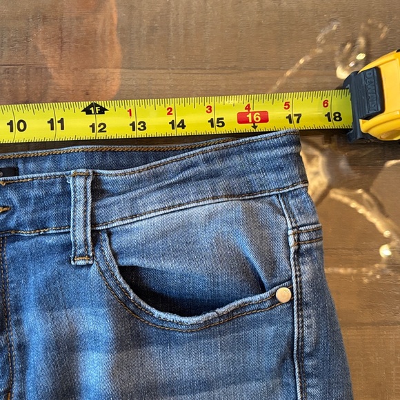 Judy Blue Relaxed Fit - Picture 10 of 12